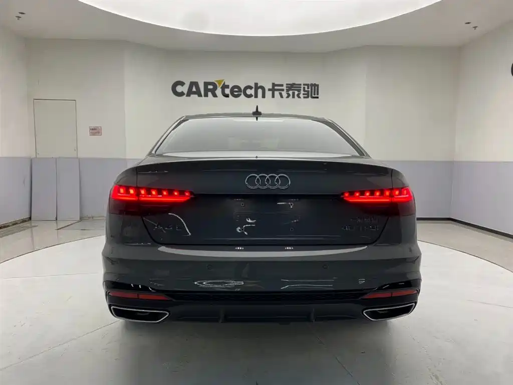 Audi A4L 2024 40 TFSI Luxury