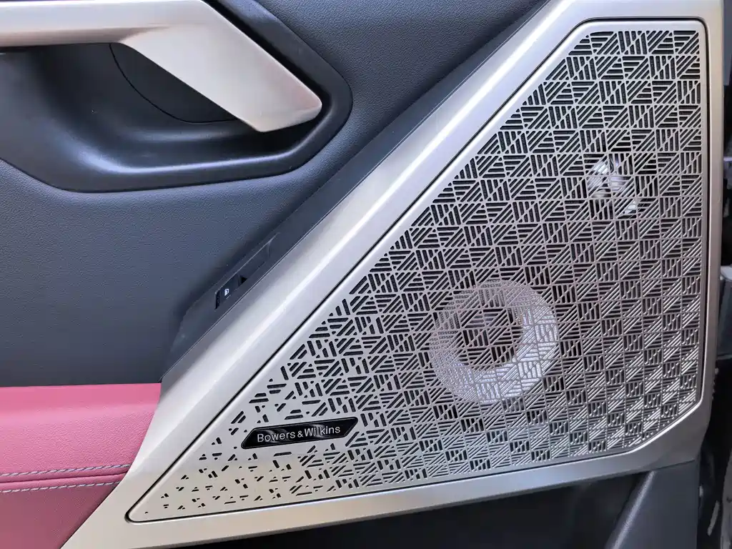 BMW 5 Series — миниатюра 14