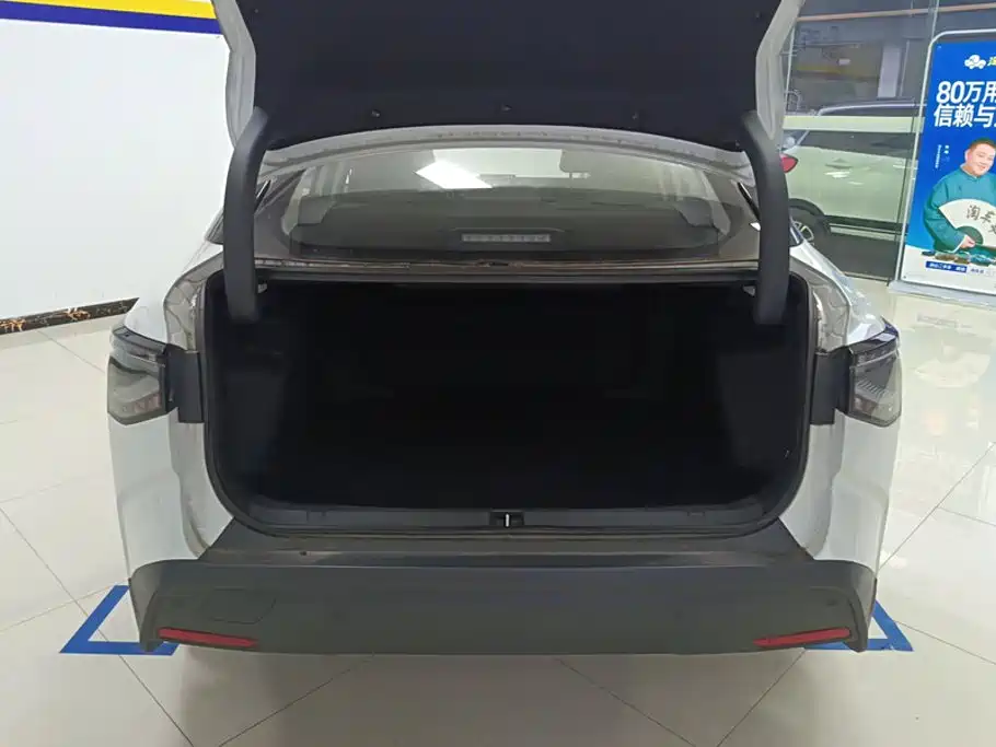 Toyota bZ3 — миниатюра 4