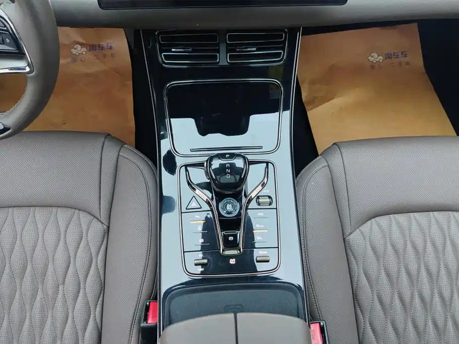 BYD Han — миниатюра 15