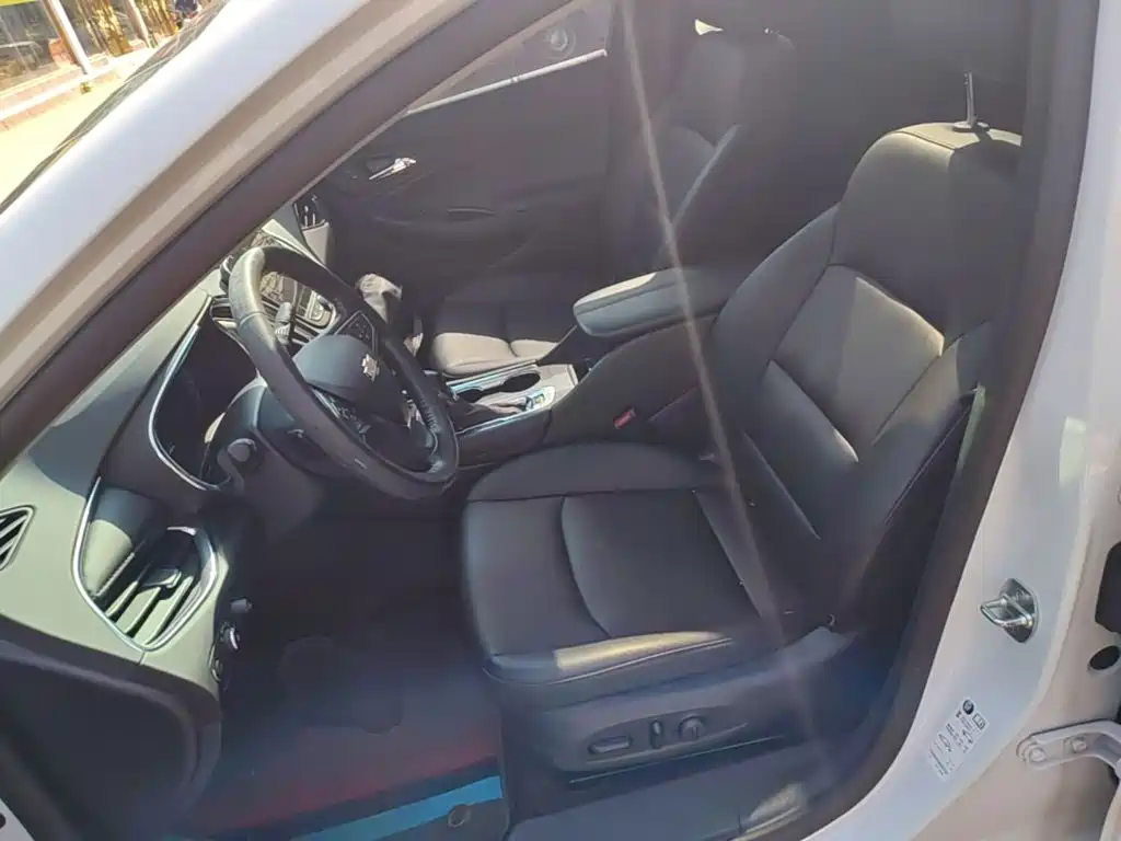 Chevrolet Malibu XL — миниатюра 15