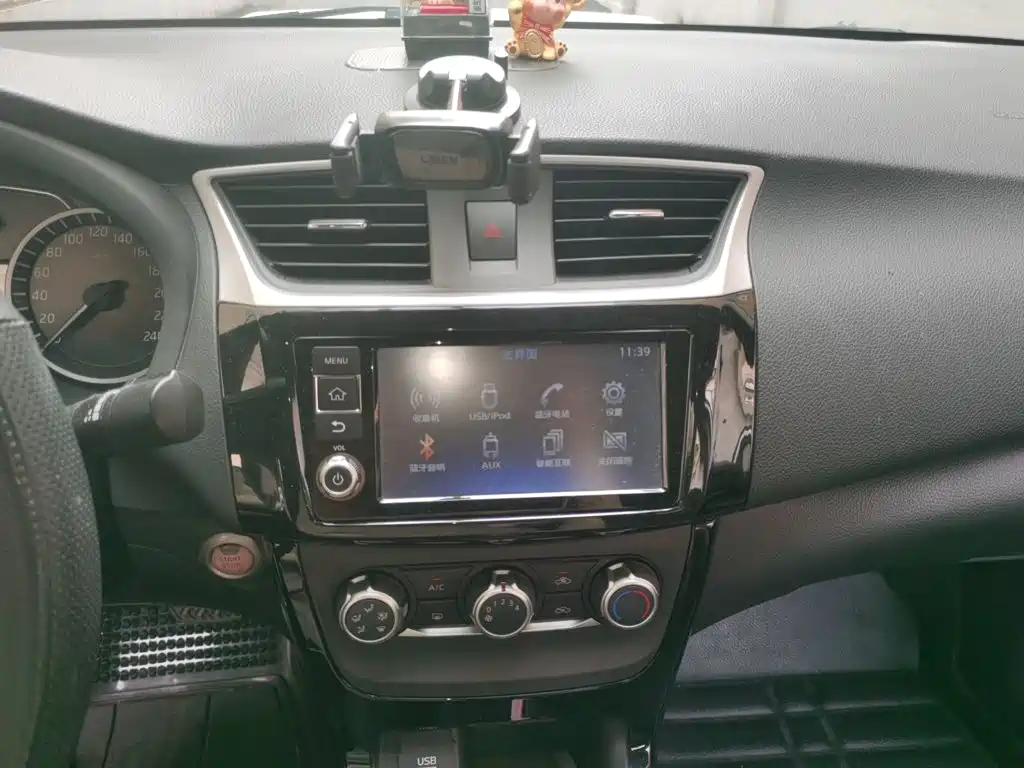Nissan Sylphy — миниатюра 6