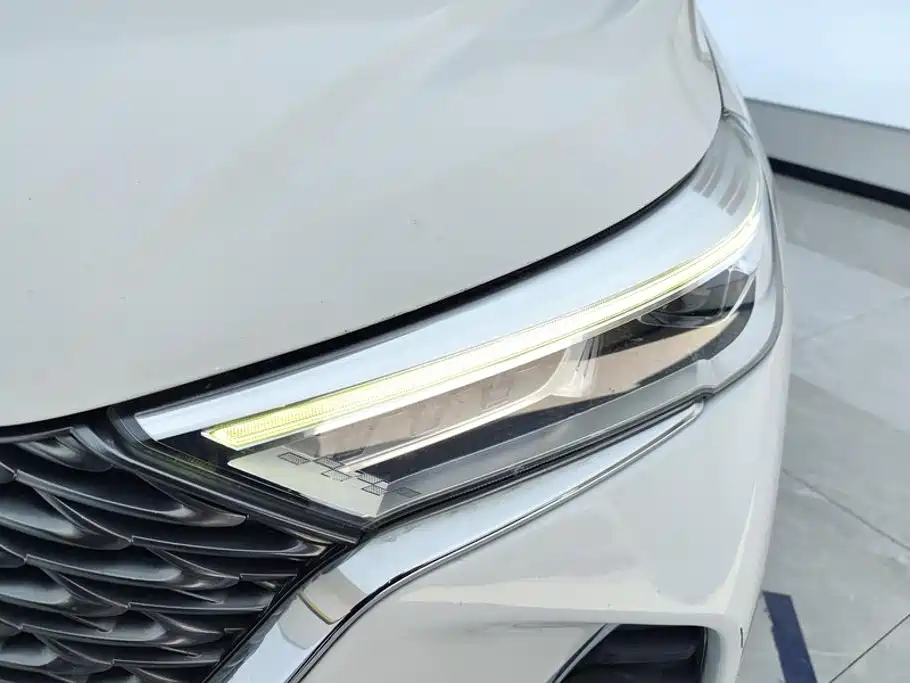 Haval M6 — миниатюра 5