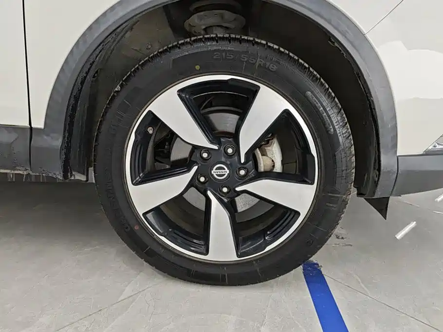 Nissan Qashqai — миниатюра 6