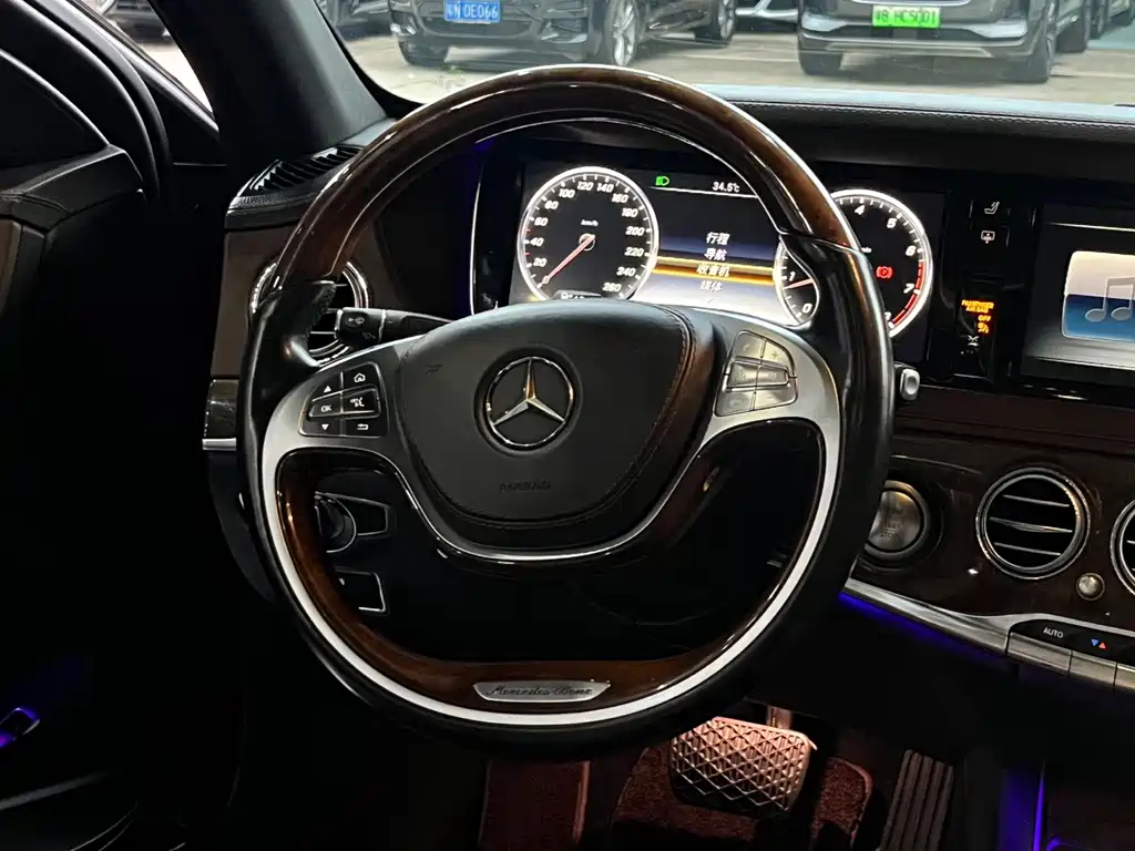 Mercedes-Benz S-Class — миниатюра 10