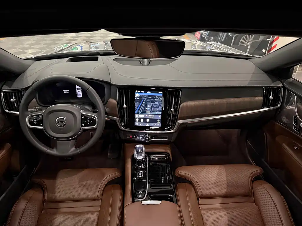 Volvo S90 PHEV — миниатюра 7