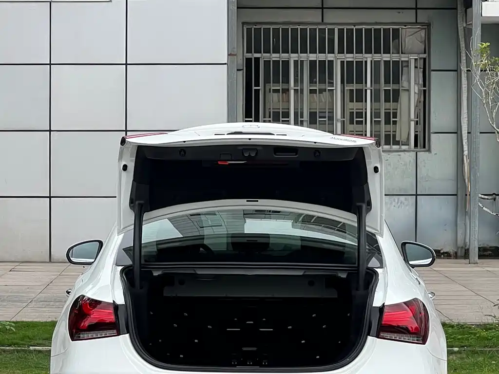 Mercedes-Benz A-Class A 2022 A 200 L Sport