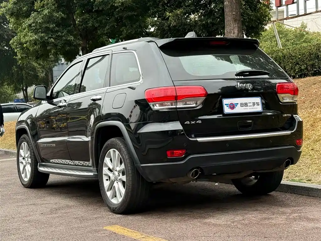 JEEP GRAND CHEROKEE