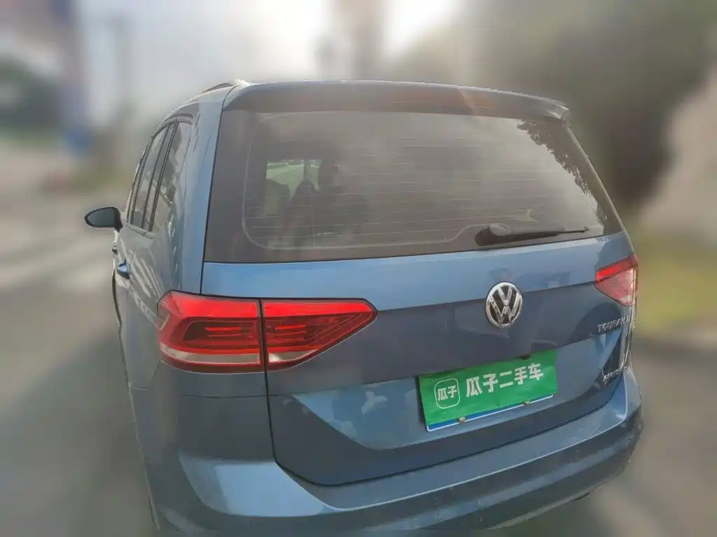 Volkswagen Touran — миниатюра 4