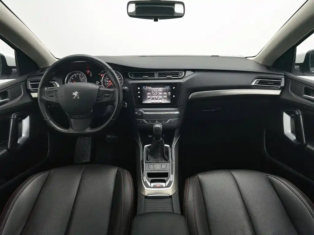 Peugeot 408 — миниатюра 5