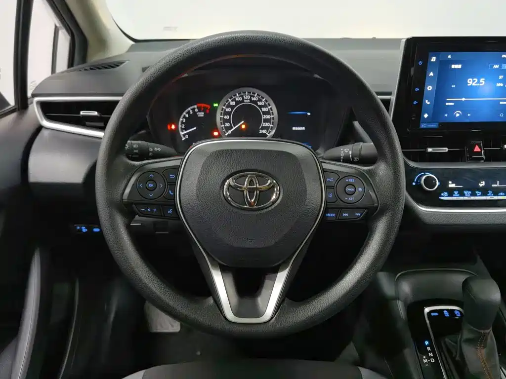Toyota Corolla — миниатюра 11