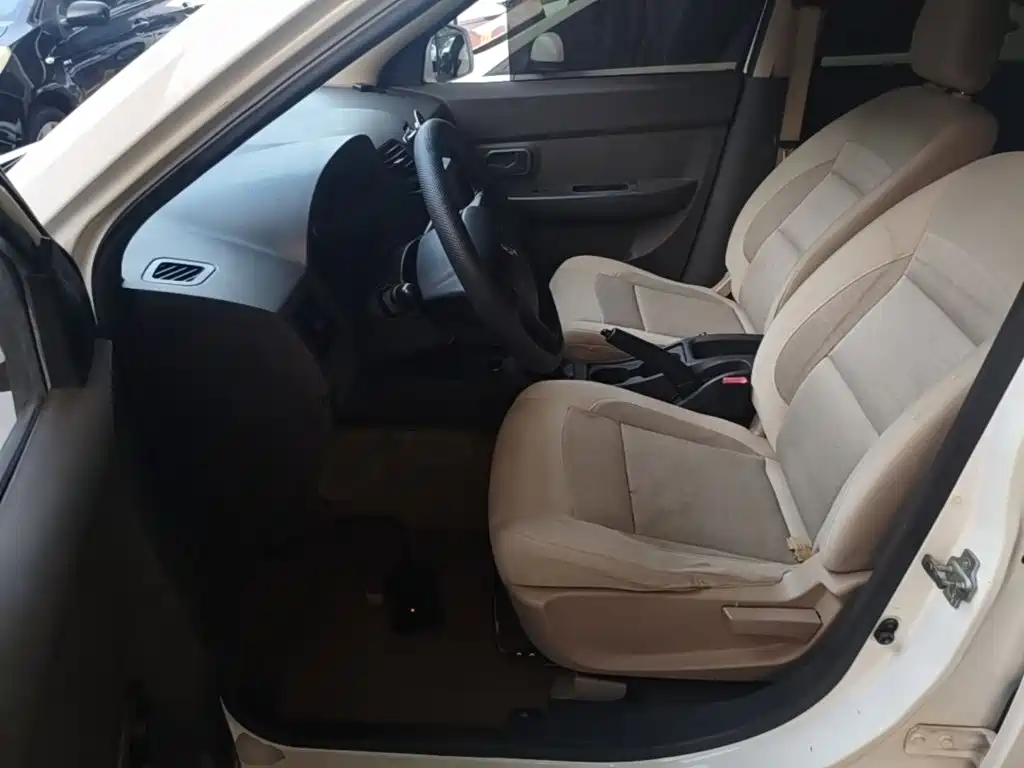 Wuling Hongguang — миниатюра 15