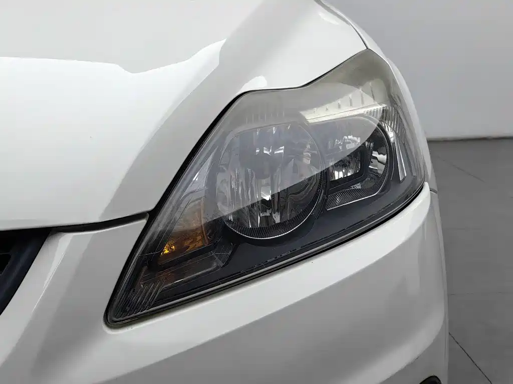 Ford Focus — миниатюра 7