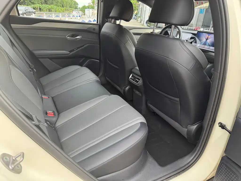 BYD Qin L L 2025 EV 545KM