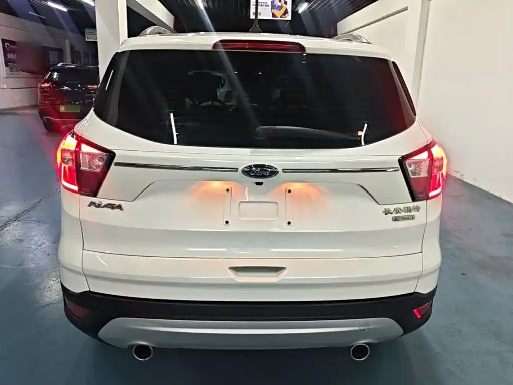Ford Kuga — миниатюра 6