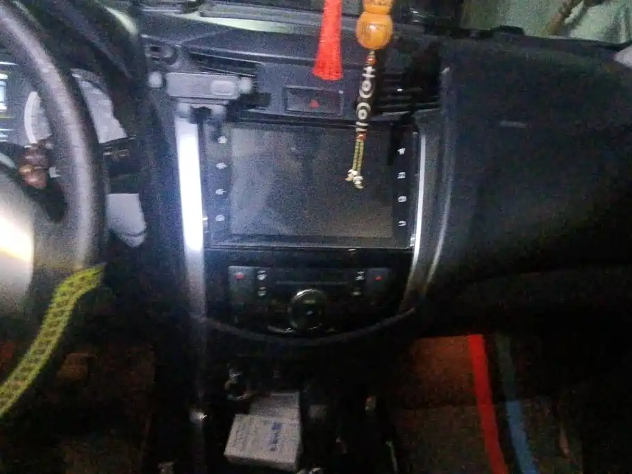 Nissan Terra — миниатюра 13