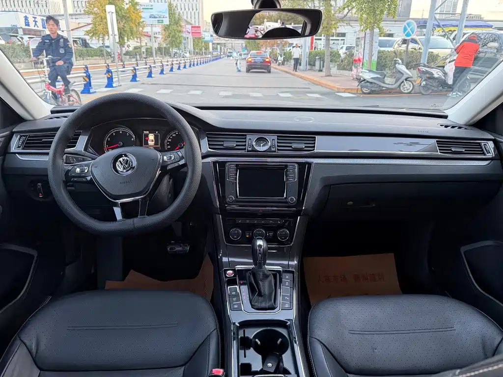 Volkswagen Passat — миниатюра 8