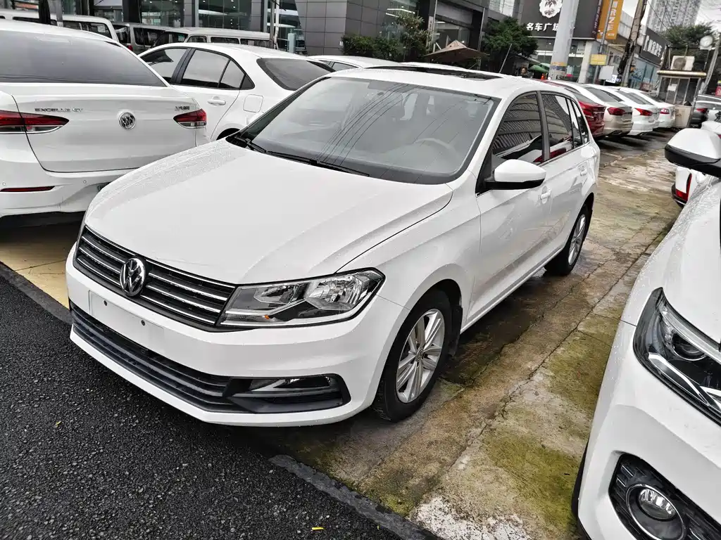 Volkswagen Santana 2016