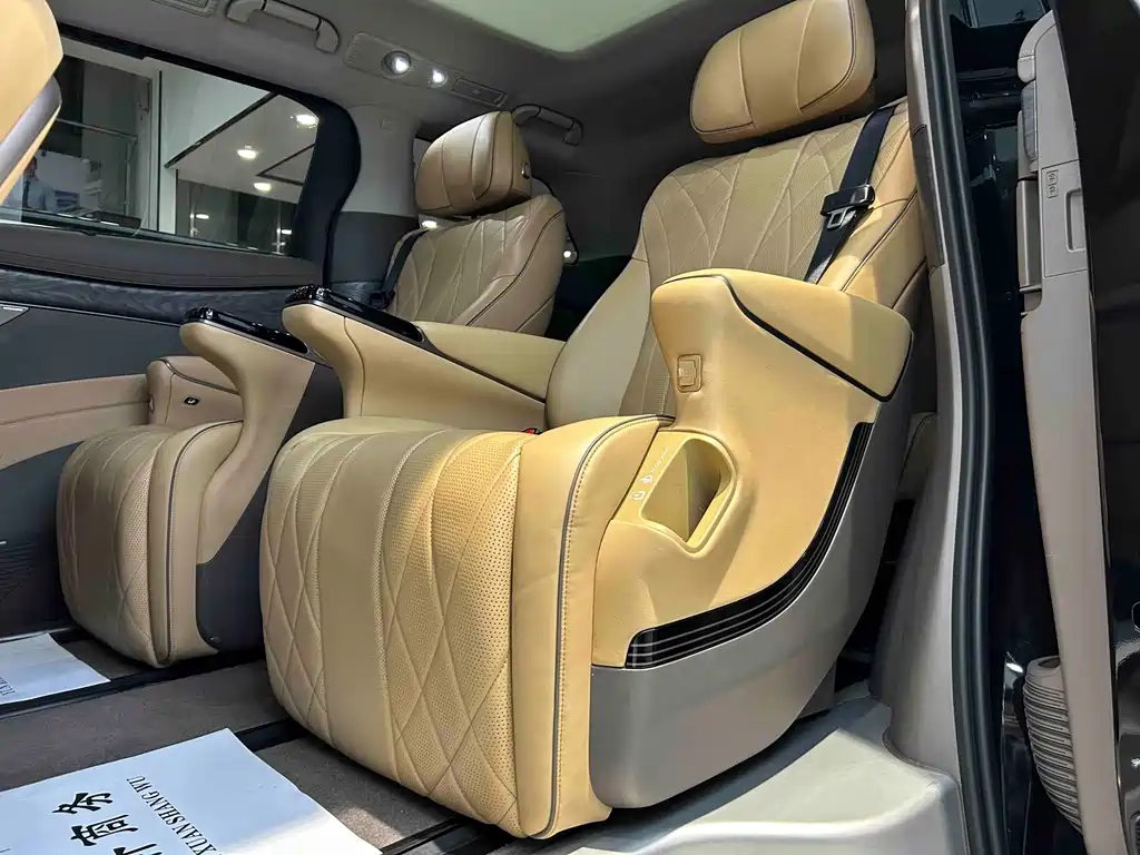 Denza Denza D9 — миниатюра 18