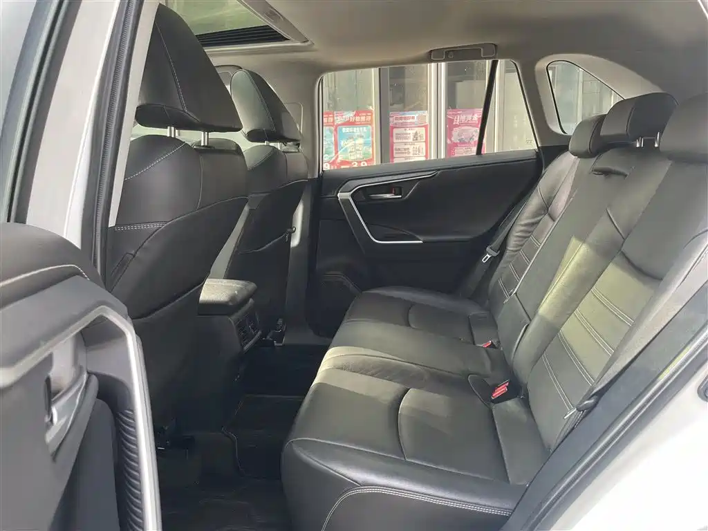 TOYOTA RAV4 RONGFANG