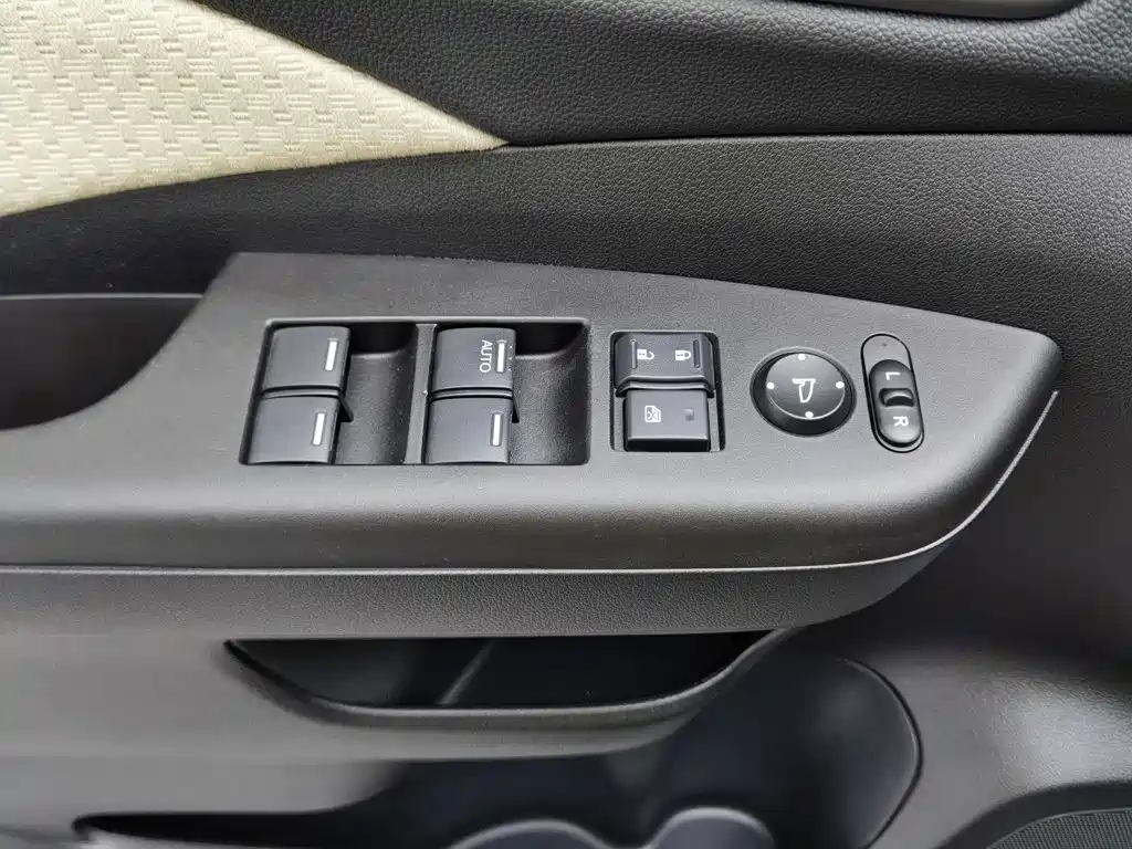 Honda CR-V — миниатюра 9