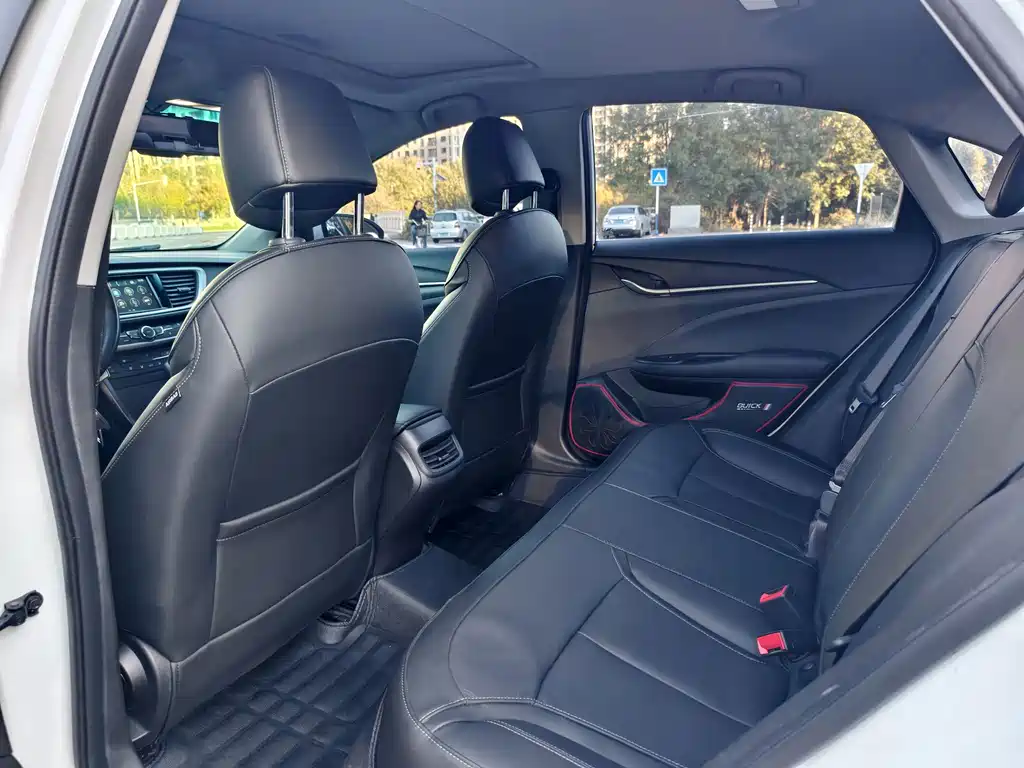 Buick Excelle — миниатюра 10