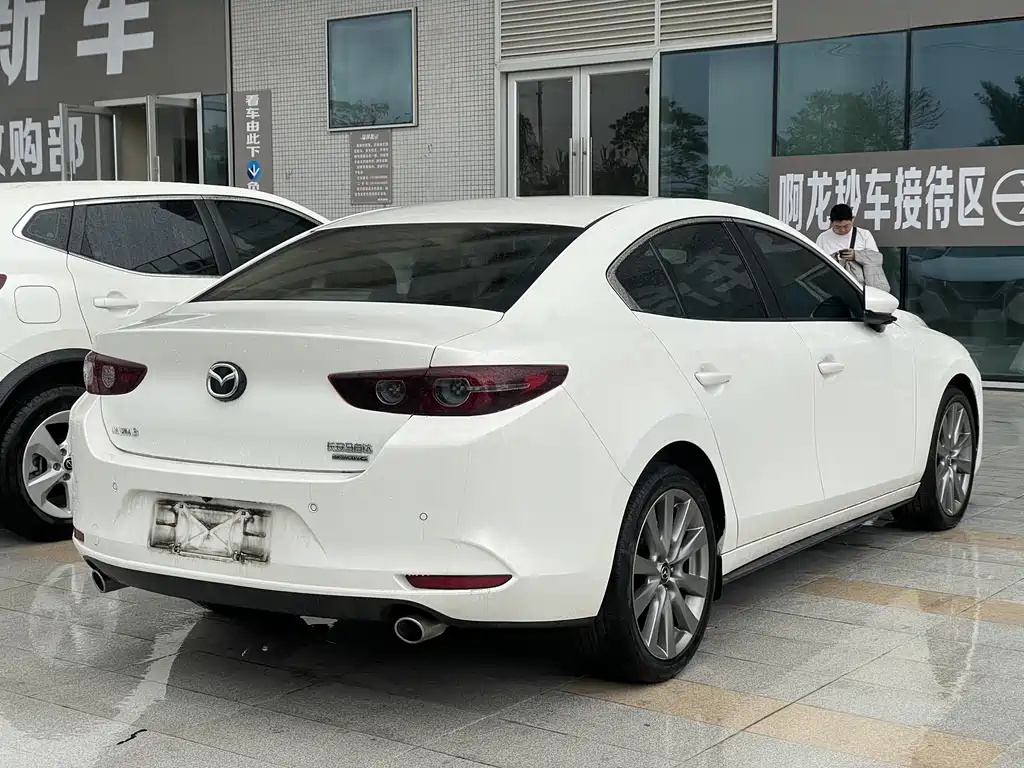 MAZDA 3 ANGKESAILA