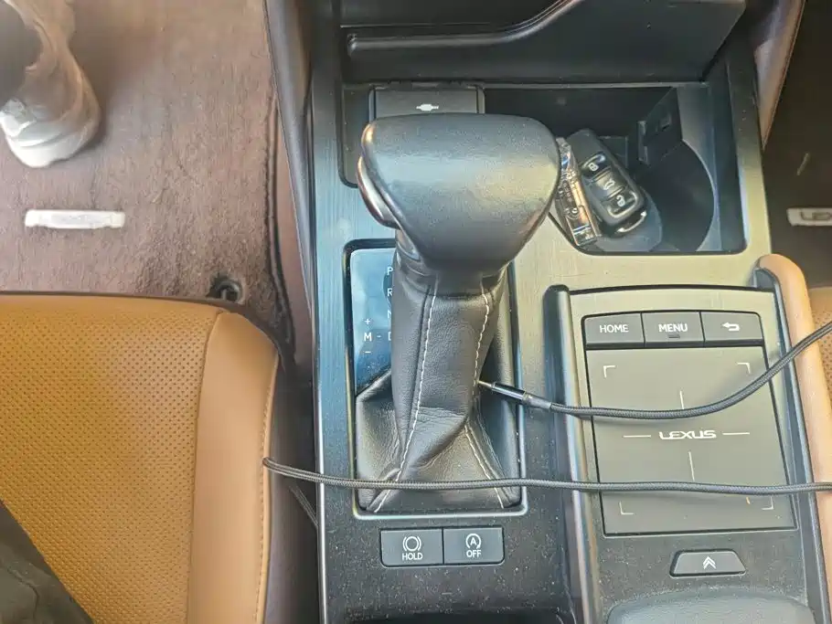 Lexus ES — миниатюра 16
