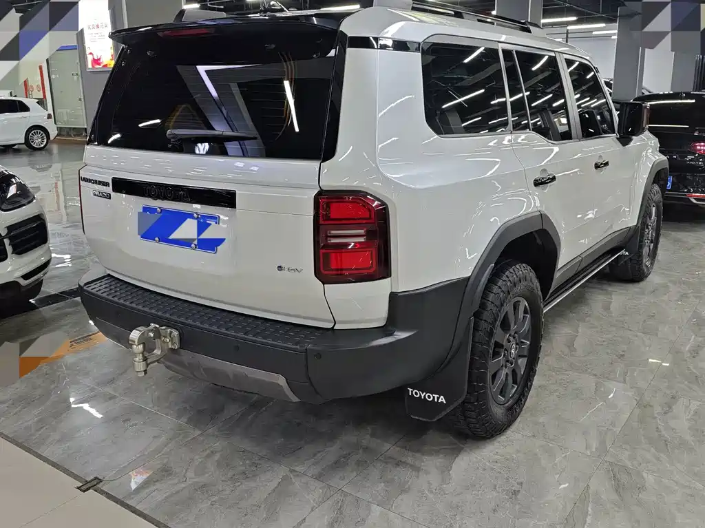 Toyota Prado — миниатюра 6