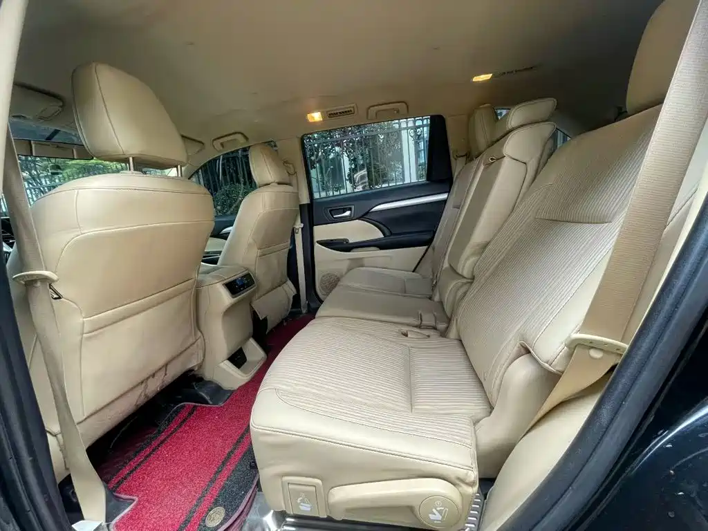 Toyota Highlander — миниатюра 23