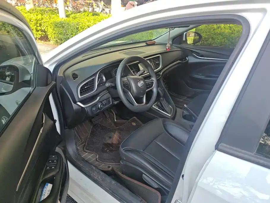 Buick Excelle — миниатюра 9