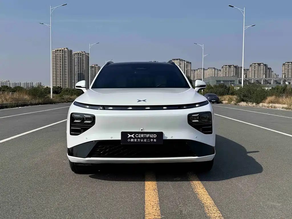 XPeng G9 — миниатюра 2