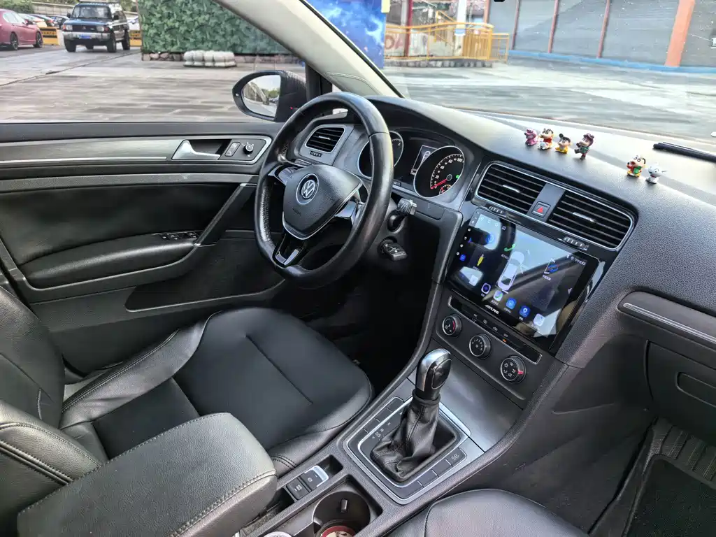 Volkswagen Golf — миниатюра 13