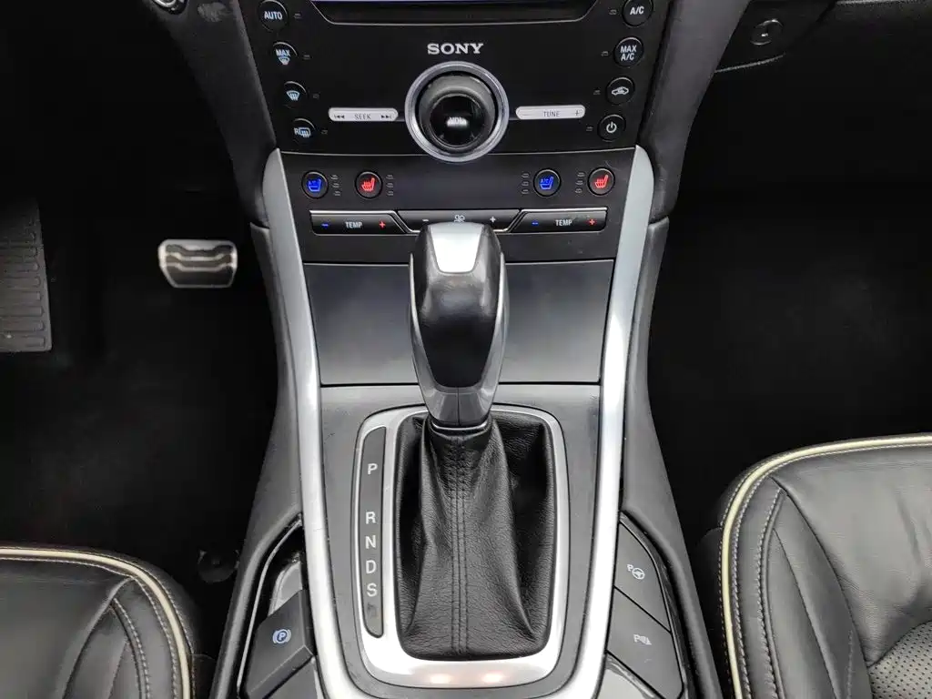 Ford Edge — миниатюра 13