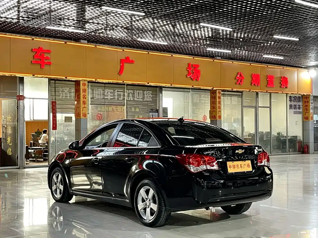 Chevrolet Cruze — миниатюра 6