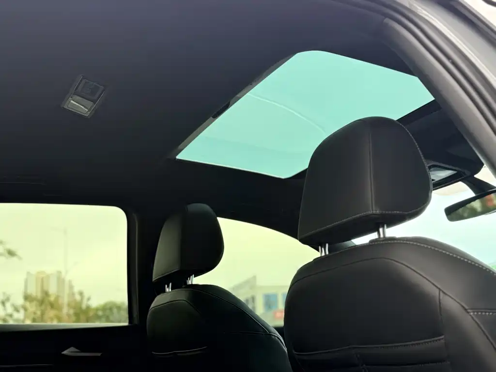 Volkswagen Golf — миниатюра 15