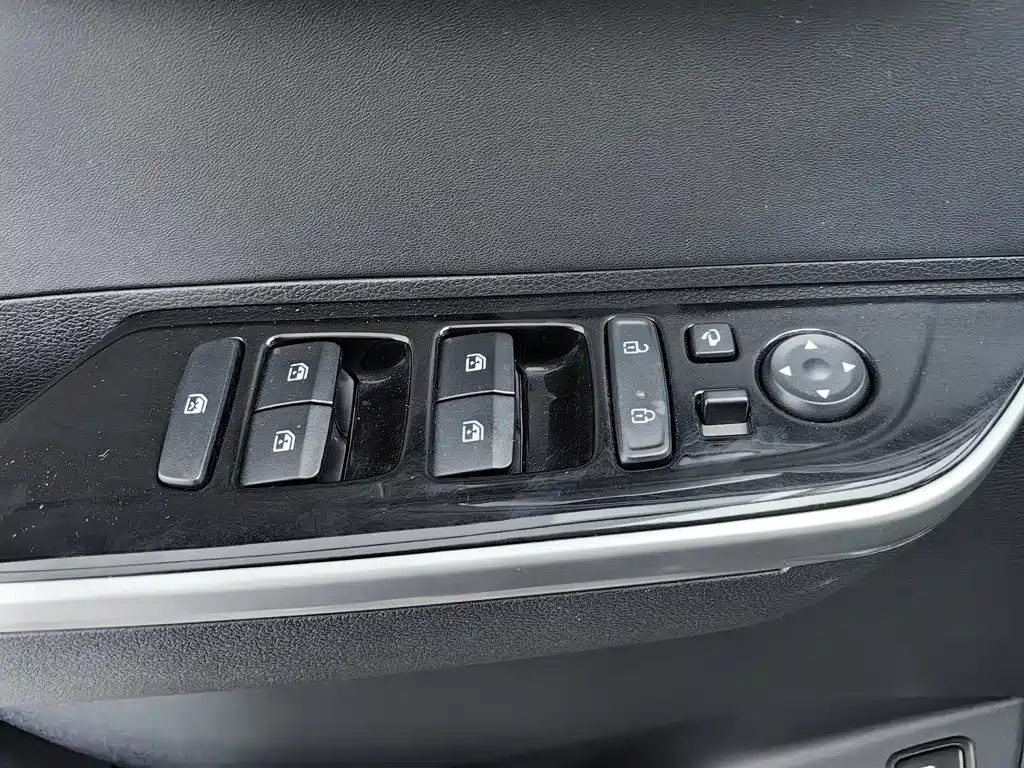 Hyundai Custo — миниатюра 9