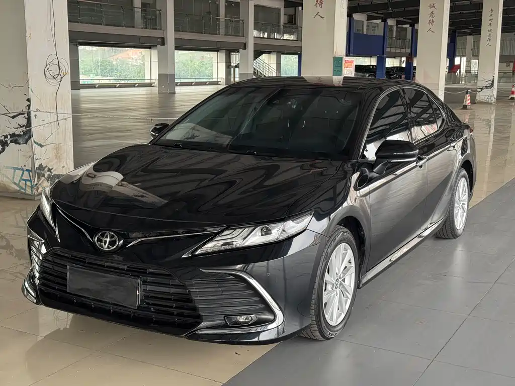 Toyota Camry 2021