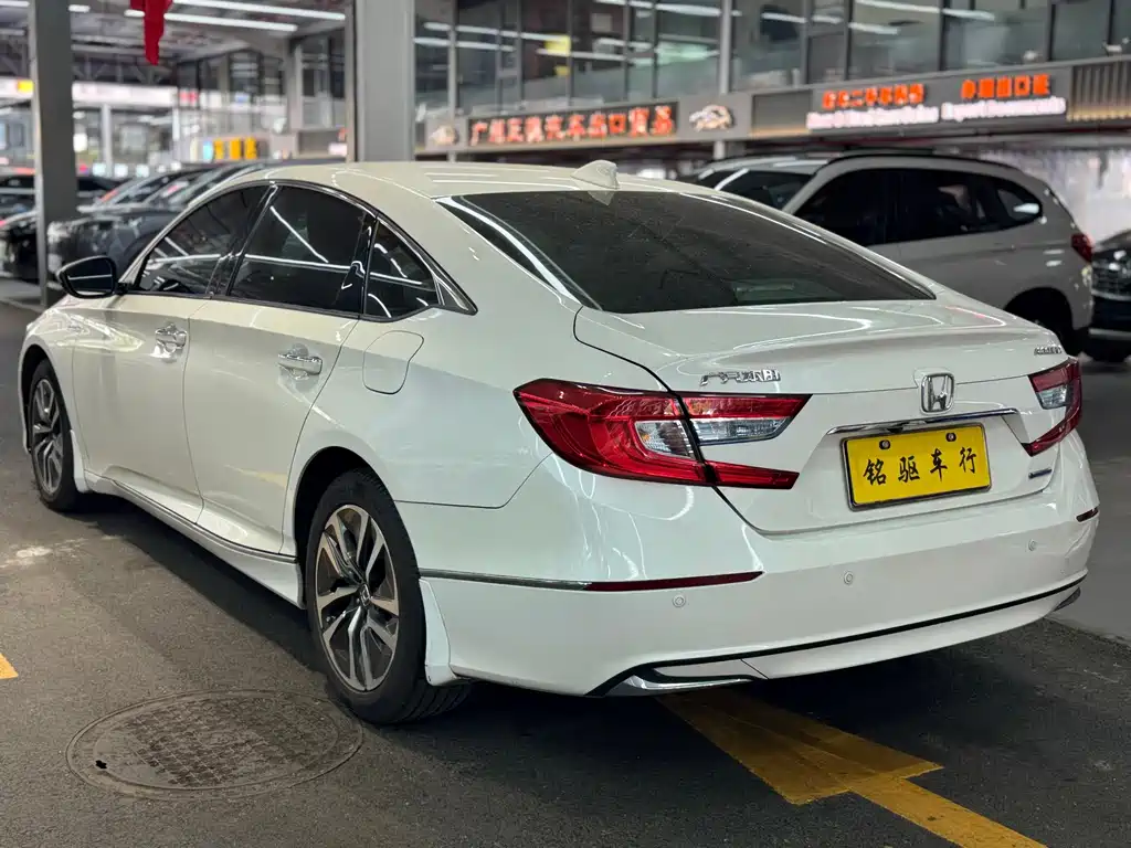 Honda Accord — миниатюра 5