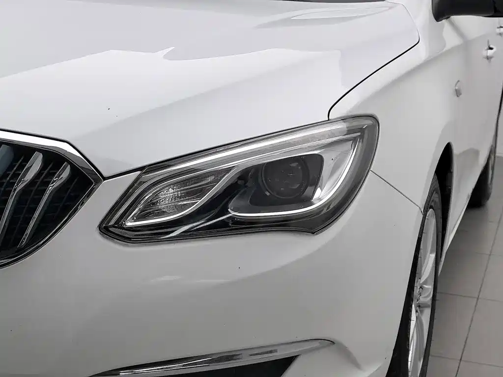 Buick Excelle — миниатюра 7