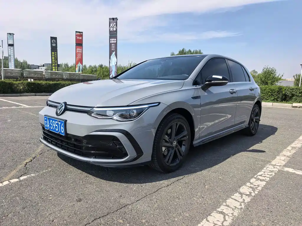 Volkswagen Golf 2023