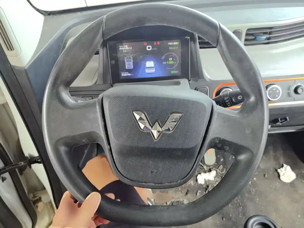 Wuling MINIEV — миниатюра 11