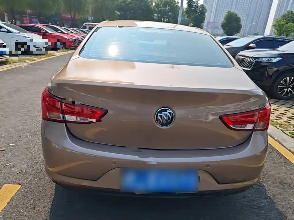 Buick Verano — миниатюра 6