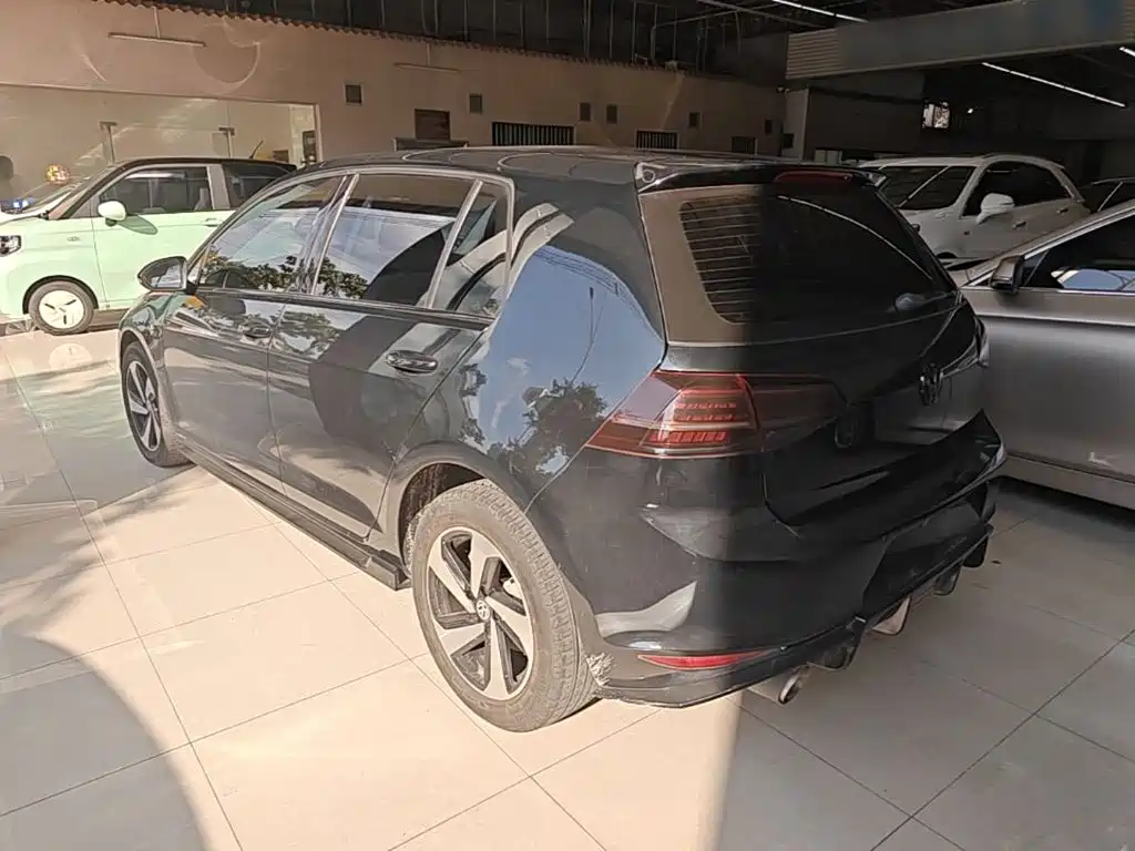 Volkswagen Golf — миниатюра 5