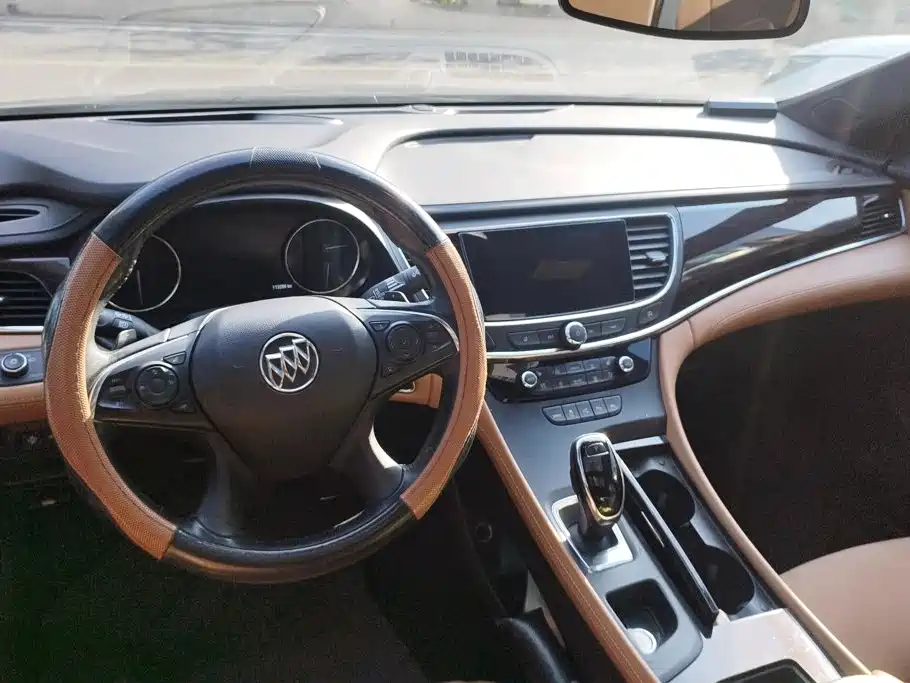 Buick LaCrosse — миниатюра 12