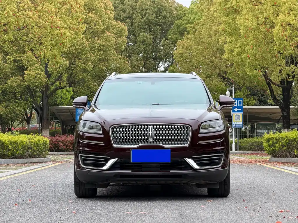 Lincoln Nautilus 2019 2.0T Premium V