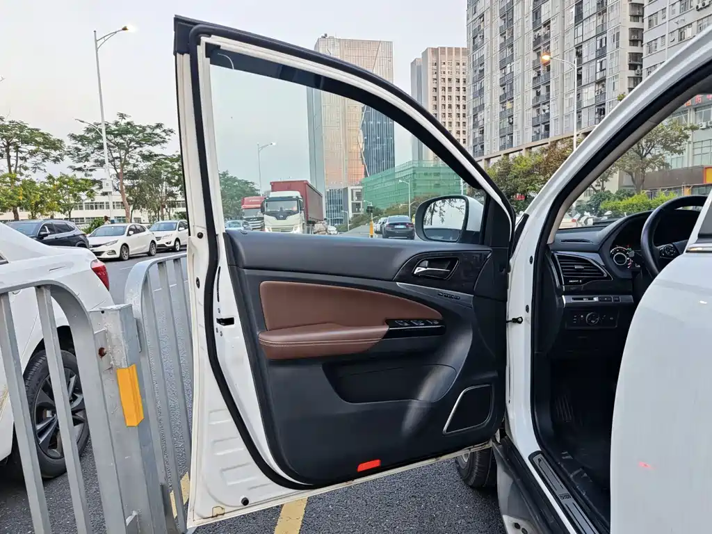 BYD Tang 2015 2.0T Flagship