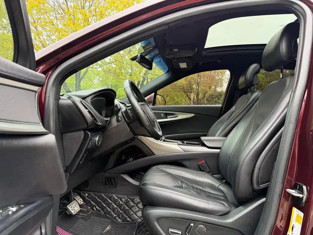 Lincoln Nautilus 2019 2.0T Premium V