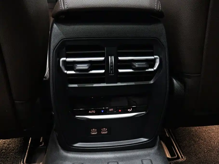 BMW i3 — миниатюра 8