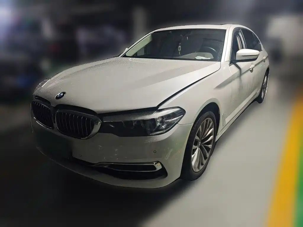 BMW 5 Series — миниатюра 2